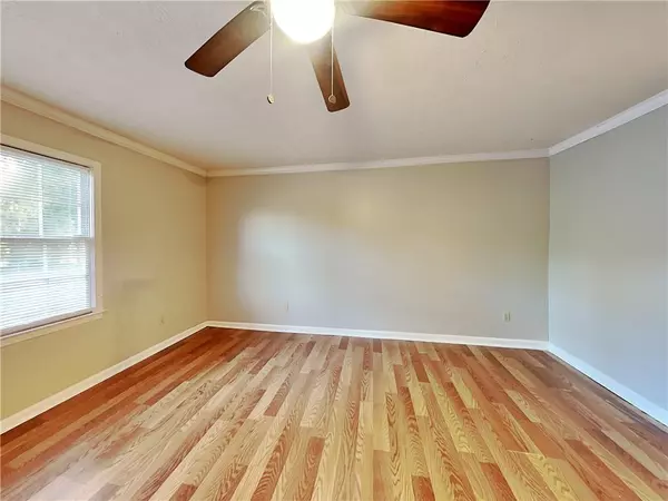 Snellville, GA 30078,2140 Kings Gate CIR #B