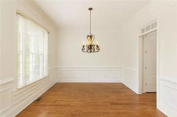 Sandy Springs, GA 30328,956 Persimmon PT NE