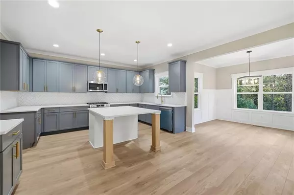 Canton, GA 30114,421 Crestmont LN