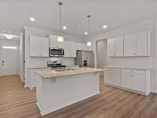 Buford, GA 30519,2594 Poppy CT #102