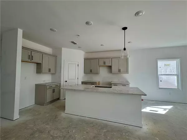 Flowery Branch, GA 30542,5540 Coalie TRCE