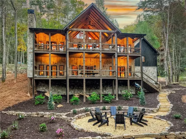 Blue Ridge, GA 30513,340 Hemlock TRL