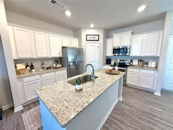 Woodstock, GA 30188,414 Ruths BLVD