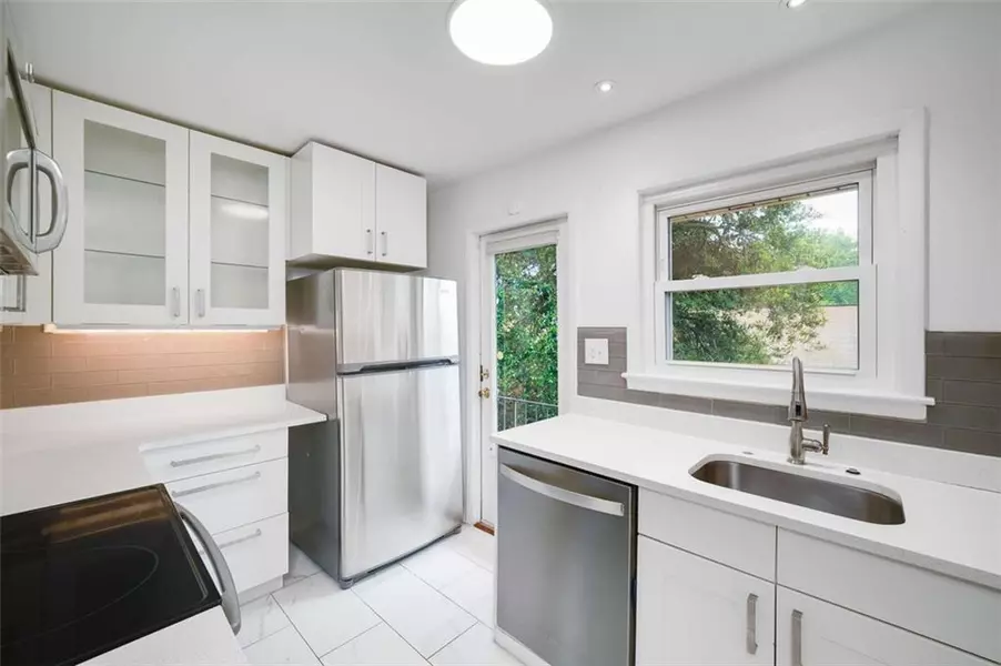 3510 Roswell RD NW #M4, Atlanta, GA 30305