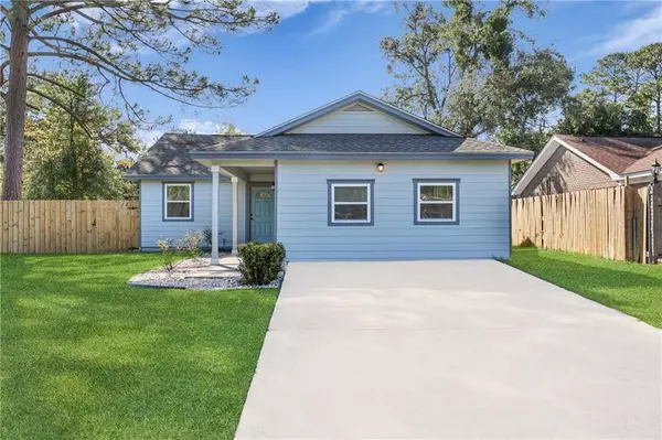 19 Robin Hood DR, Savannah, GA 31406