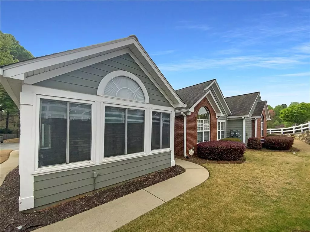 Marietta, GA 30062,2252 Carefree CIR #3