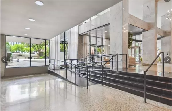 Atlanta, GA 30308,620 Peachtree #901 ST NE