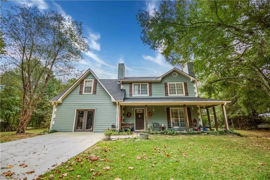 1769 Brandi LN, Loganville, GA 30052