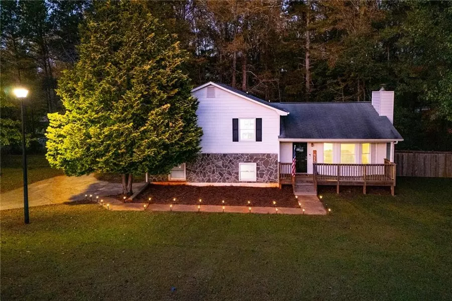 40 Red Holly Gap, Carrollton, GA 30117