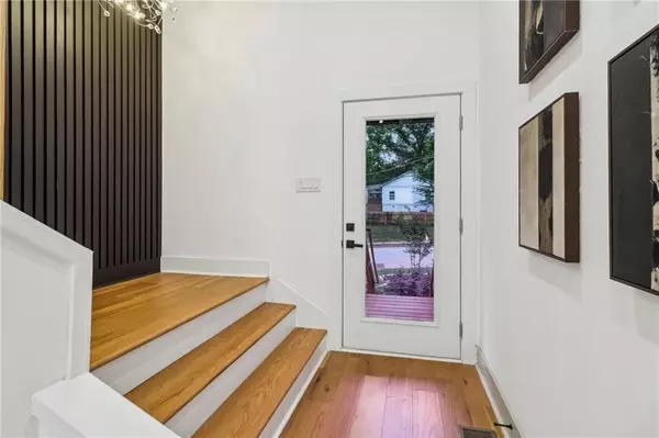 Atlanta, GA 30310,1129 Victory DR SW