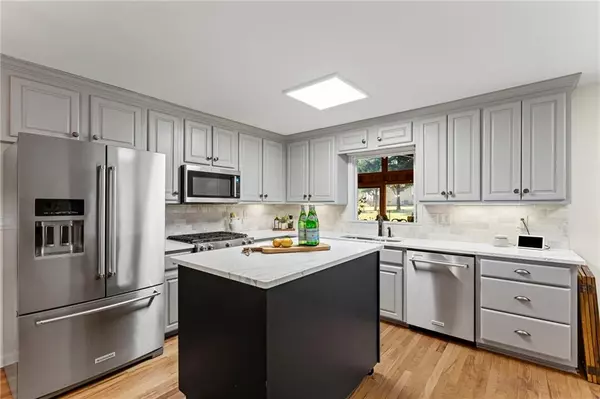 Cumming, GA 30040,100 Knollwood LN