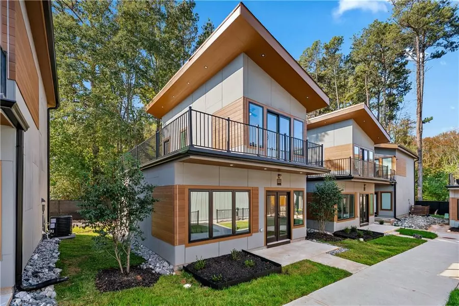 6305 Shannon Pkwy #UNIT 111, Union City, GA 30291