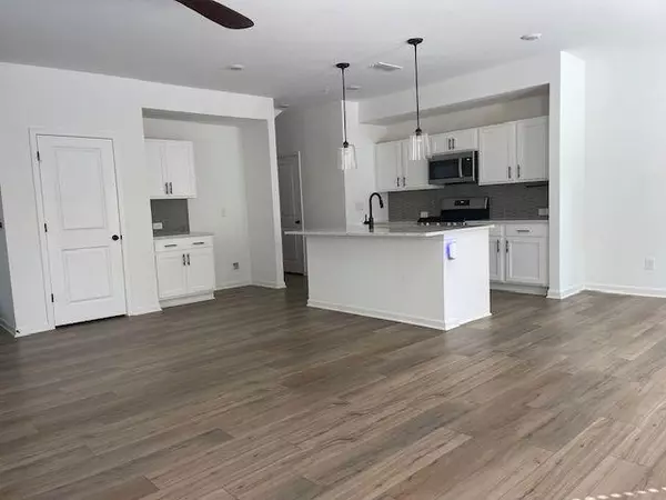 Douglasville, GA 30135,6645 WYNDALE DR