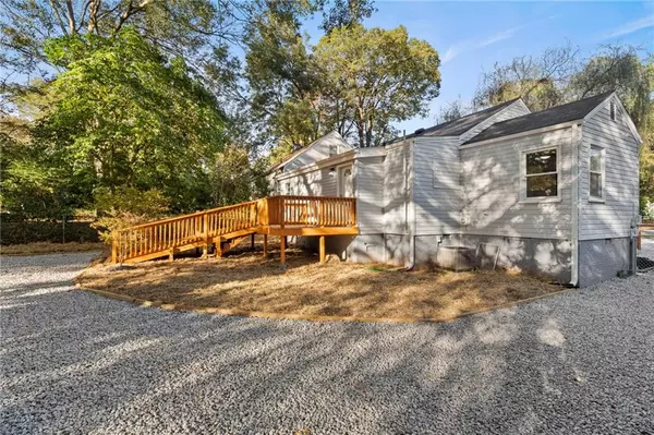 Atlanta, GA 30310,1847 Sylvan RD SW