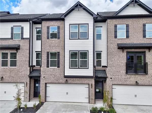 5703 Urban Village WAY #32, Tucker, GA 30084