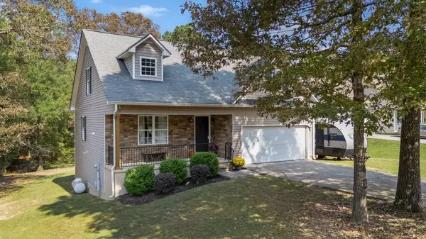 172 Hunters TRL, Calhoun, GA 30701