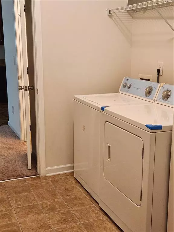 Riverdale, GA 30296,6494 Grey Fox WAY
