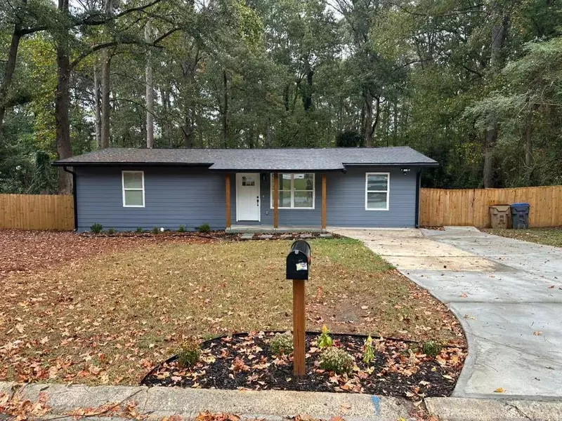 6376 Hollywood DR, Forest Park, GA 30297