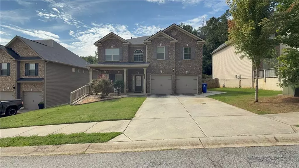 2177 Dodson Woods DR, Fairburn, GA 30213