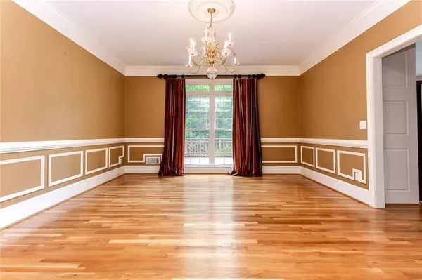 Alpharetta, GA 30005,5020 Greatwood LN