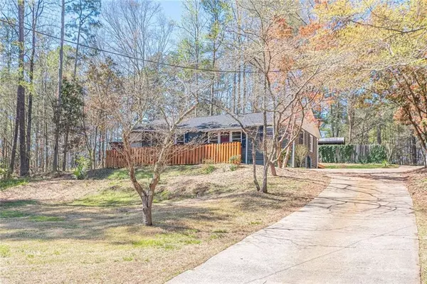 Woodstock, GA 30188,524 S Holly Springs RD