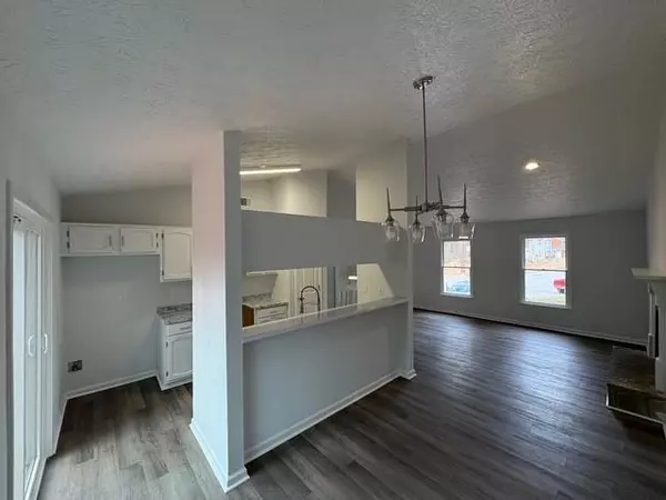 Stone Mountain, GA 30088,728 Fox Valley DR