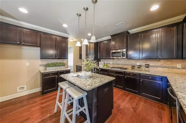 Dallas, GA 30132,160 Red Wood DR