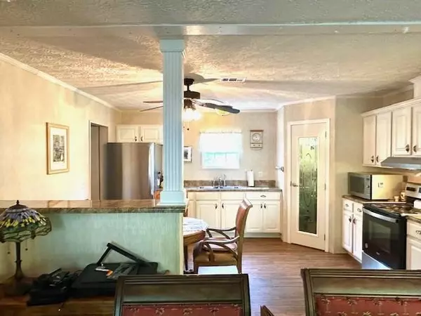 Clarkesville, GA 30523,350 KITTY HAWK LN