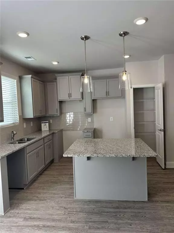 South Fulton, GA 30349,6178 Ripple WAY #82