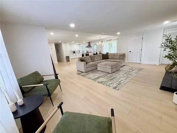 Marietta, GA 30066,1932 Ferry DR