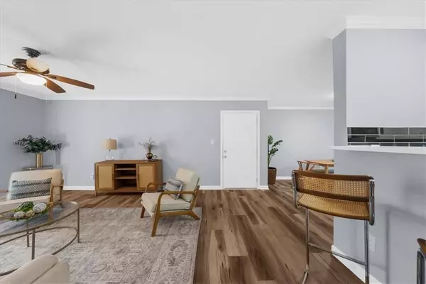 Sandy Springs, GA 30328,6700 Roswell RD #7D