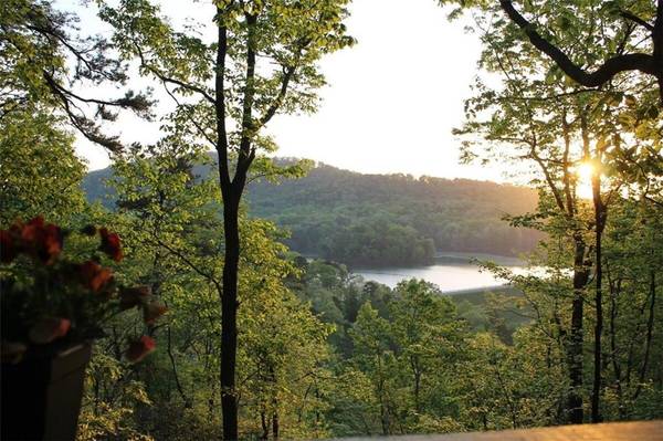 101 Treetopper CIR, Jasper, GA 30143