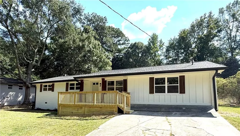 1024 Topaz Lane, Villa Rica, GA 30180