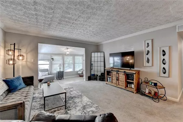 Atlanta, GA 30342,5149 Roswell RD #7