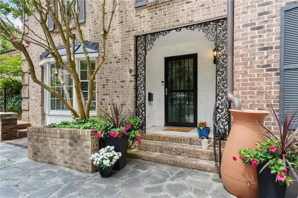 Atlanta, GA 30309,11 Ardmore SQ #11