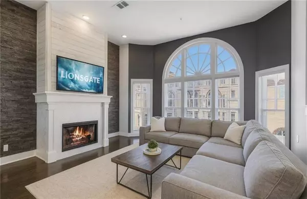 Atlanta, GA 30305,3541 Roswell RD NE #4