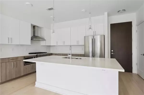 Atlanta, GA 30308,775 Juniper ST NE #614