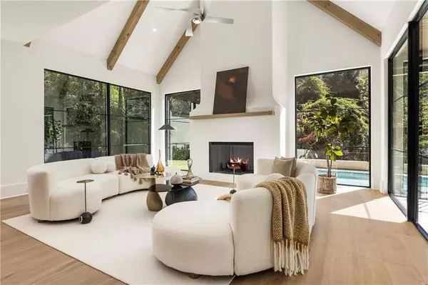 Sandy Springs, GA 30327,388 Londonberry RD NW