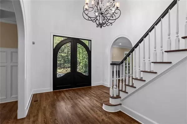 Atlanta, GA 30327,1235 W Garmon RD NW