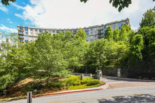 Atlanta, GA 30339,2950 Mount Wilkinson Pkwy SE #613