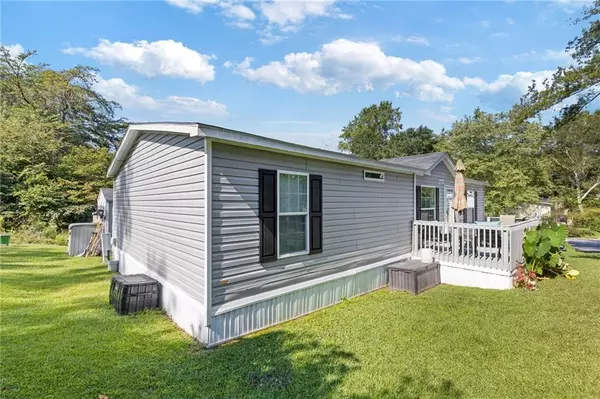 Conyers, GA 30012,26 E Meadow LN