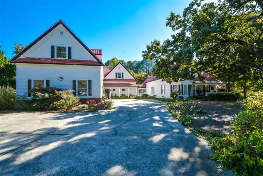 2419 OLD LOST MOUNTAIN RD, Powder Springs, GA 30127