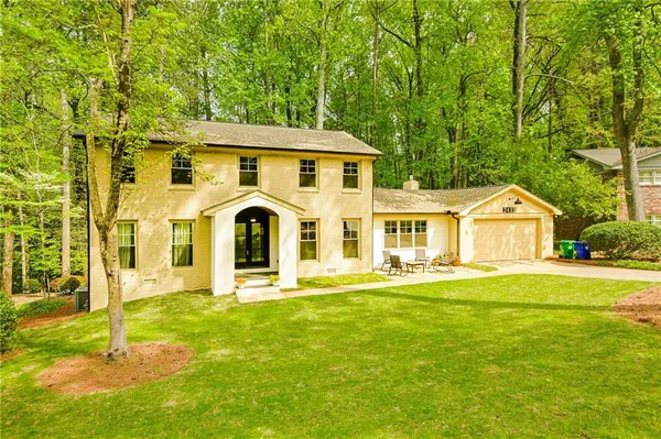 2433 Helmsdale DR NE, Atlanta, GA 30345