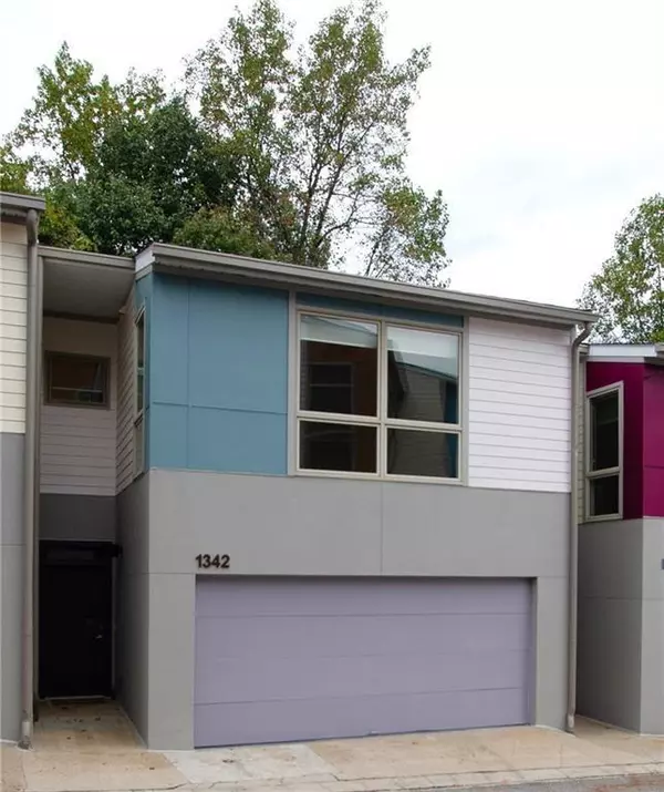 1342 Rietveld ROW NW, Atlanta, GA 30318