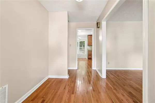 Roswell, GA 30076,610 Trailmore PL