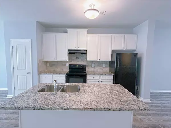 Jonesboro, GA 30238,1892 Old Dogwood