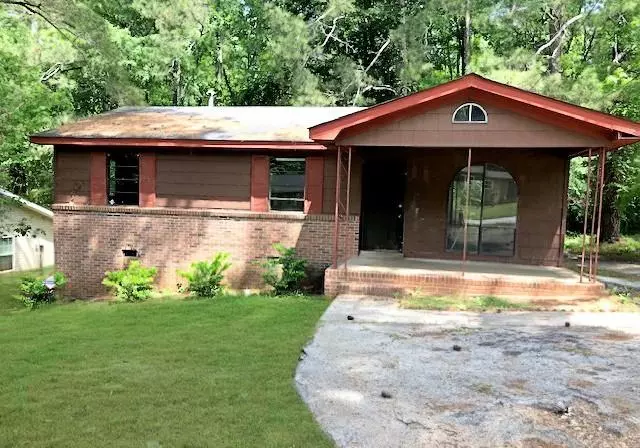 6154 Green Acres DR SW, Covington, GA 30014