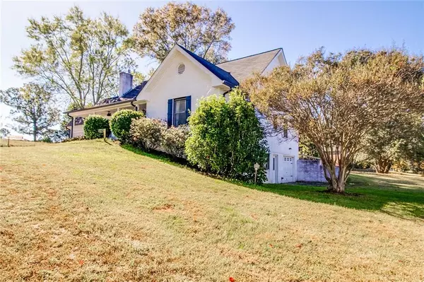 3925 MARK LAKE RD, Cumming, GA 30028