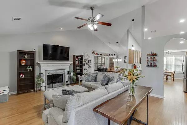 Jefferson, GA 30549,176 Village DR