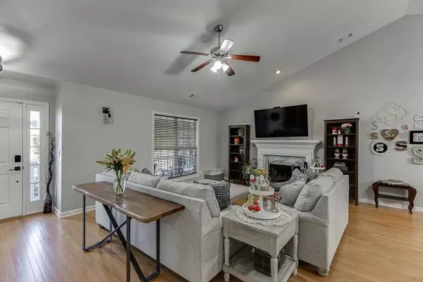 Jefferson, GA 30549,176 Village DR